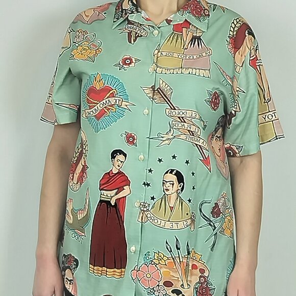 Tops - Frida Kahlo‎ Folk Art Graphic Blouse in Green Size Medium